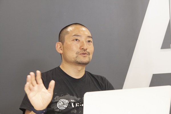 西井 敏恭さん