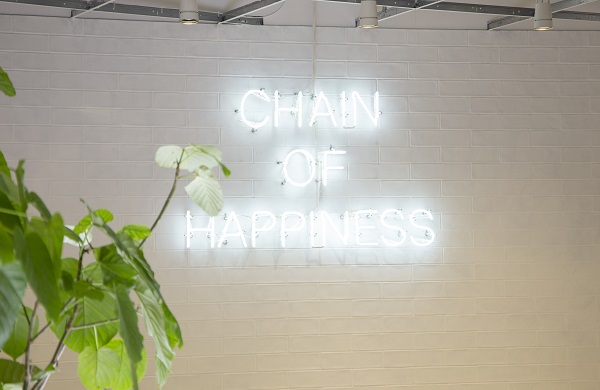 I-neの経営理念:Chain of Happiness