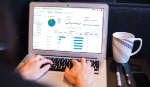 ユニバーサル アナリティクスが2023年７月に終了！EC事業者がGA４に向けた今後の対応について