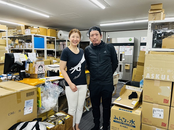仕入れ販売の開始から5年で年商1億円、費用を抑えて売上を伸ばす運営の工夫とは