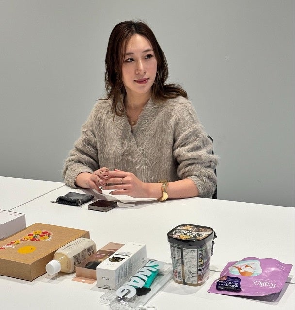 商品選定する和海しょう