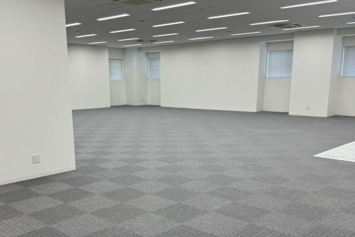 ロジミナル柏の作業風景