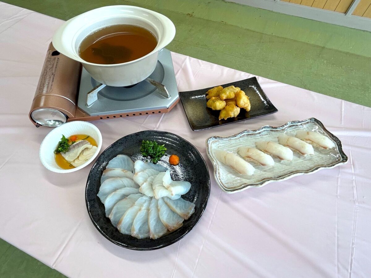 金のたら試食品:しゃぶしゃぶ、昆布締めの握り寿司、チーズフリット