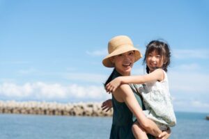「いこーよ総研」が2026年夏休みのお出かけ調査を実施、74%の家庭がレジャー予定ありと回答