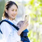 子育て世帯の52%が生成AIで情報収集、この1年で95%が利用増加 - アクトインディ調査